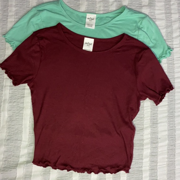 Crop tops - Picture 2 of 2